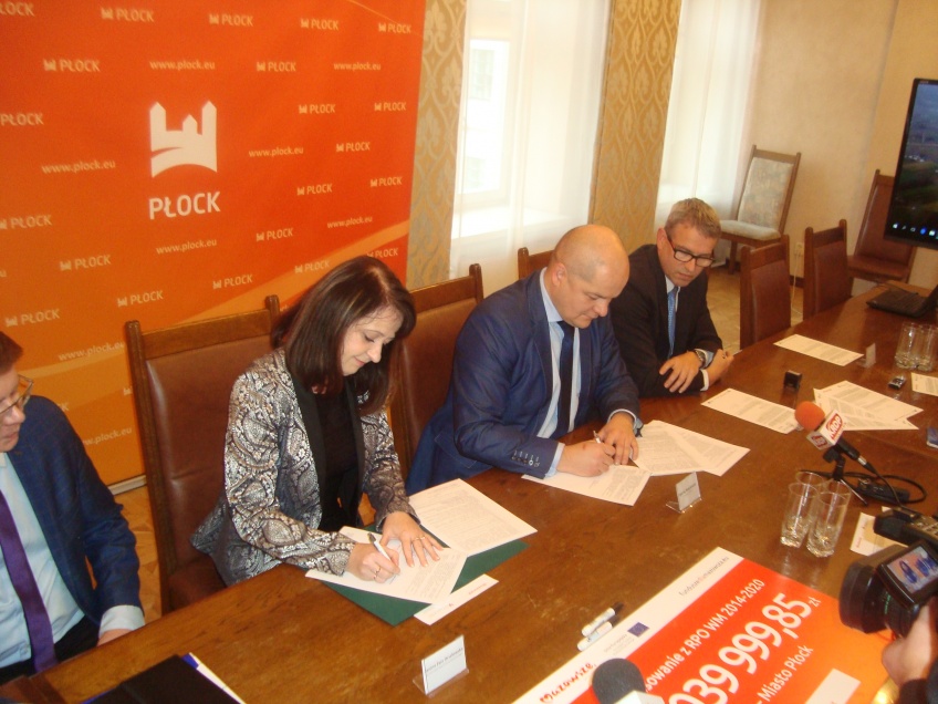 Ponad 27 mln zł z UE na rozwój przedsiębiorczości w Płocku - uroczyste podpisanie umowy