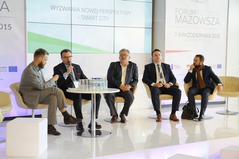 Inteligentne miasta na Mazowszu – podsumowanie debaty i strefy smart city