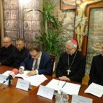 Uroczystość podpisania umowy o dofinansowanie termomodernizacji budynków diecezjalnych