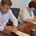 Uroczyste podpisanie umowy