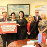 Uroczyste podpisanie umów o dofinansowanie unijne trzech projektów z dz. 4.1 Odnawialne źródła energii,  dz. 4.2 Efektywność energetyczna i z dz. 4.3 Redukcja emisji zanieczyszczeń powietrza.