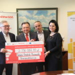 Uroczyste podpisanie umów o dofinansowanie unijne trzech projektów z dz. 4.1 Odnawialne źródła energii,  dz. 4.2 Efektywność energetyczna i z dz. 4.3 Redukcja emisji zanieczyszczeń powietrza.