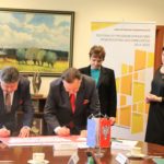 Uroczyste podpisanie umów o dofinansowanie unijne trzech projektów z dz. 4.1 Odnawialne źródła energii,  dz. 4.2 Efektywność energetyczna i z dz. 4.3 Redukcja emisji zanieczyszczeń powietrza.