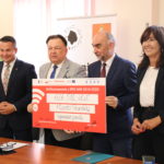 Uroczyste podpisanie umów