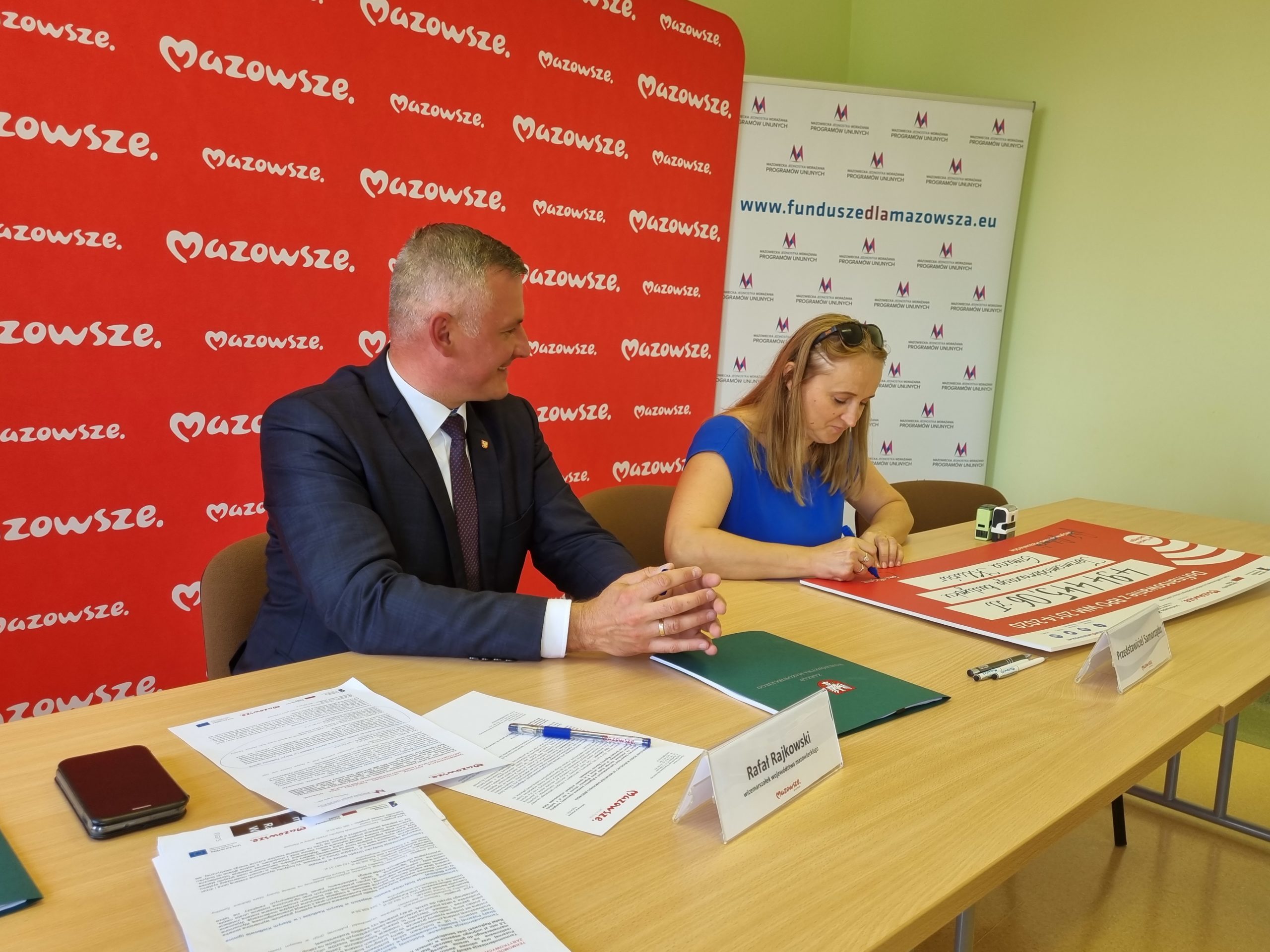 Podpisanie umowy przez beneficjentów z gminy Klwów