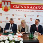 Uroczyste podpisanie umowy na termomodernizację w gminie Kazanów