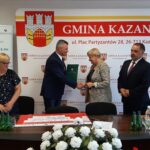 Wicemarszałek Rafał Rajkowski gratuluje dofinansowania z UE