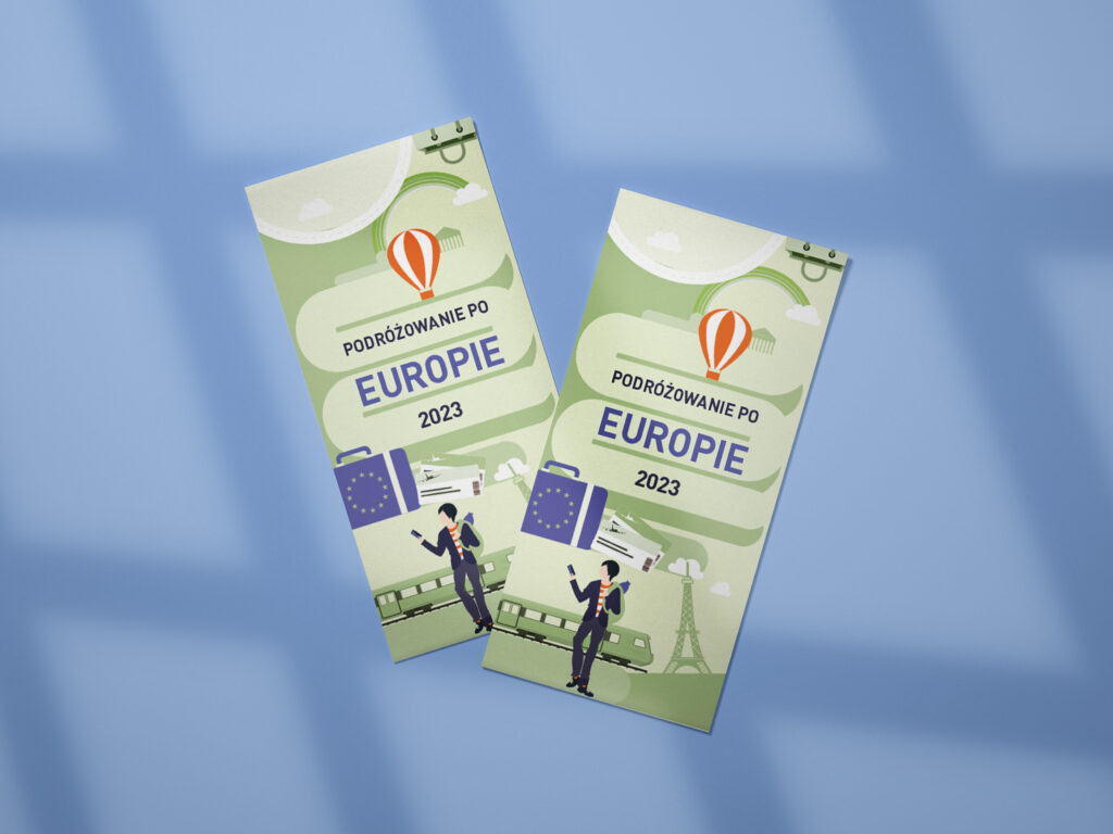 Na grafice znajdują się dwie okładki broszury pt.: „Podróżowanie po Europie 2023”. Na okładach znajduje się walizka z motywem flagi UE, Wieża Eiffla, pociąg oraz postać z bagażem. 